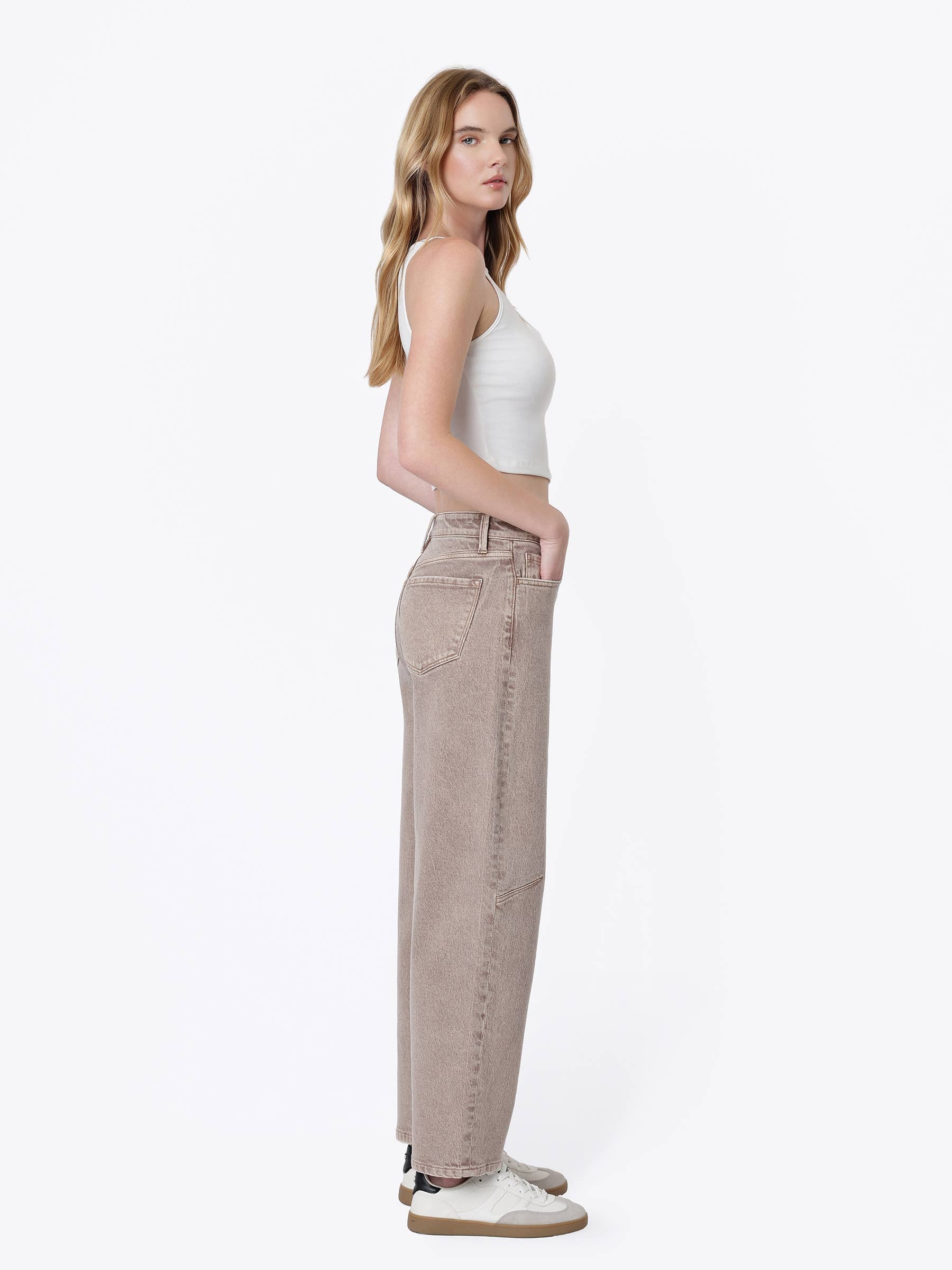 HIGH RISE CROP BARREL JEANS