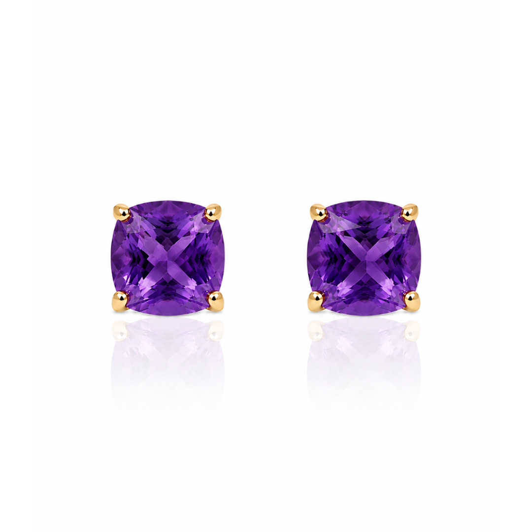 Emmy studs amethyst cushion cut in four-prong gold setting – natural gemstone earrings Elli Parr