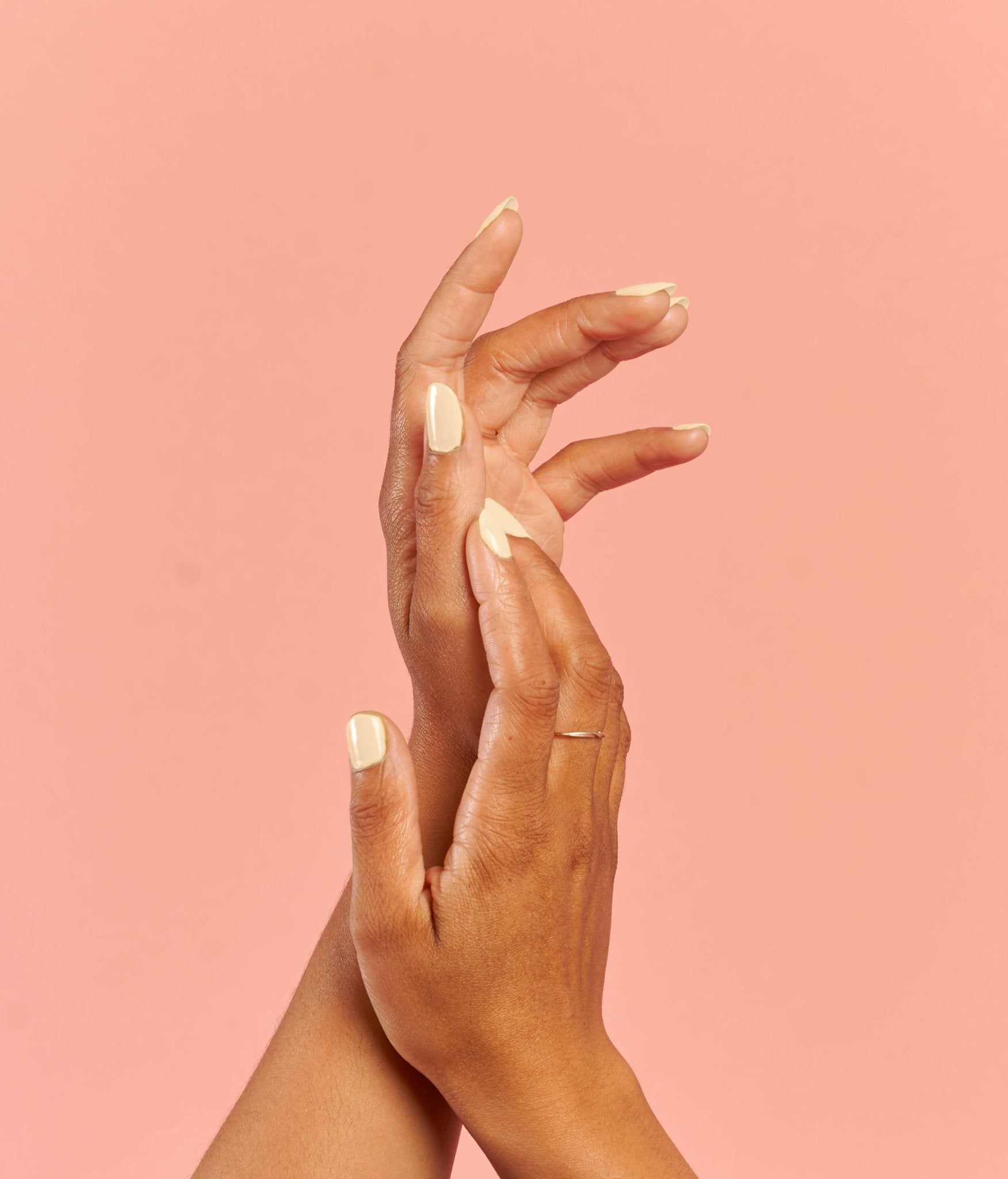 Vegan & 21 - free Nail Polish - French Beige - elliparr
