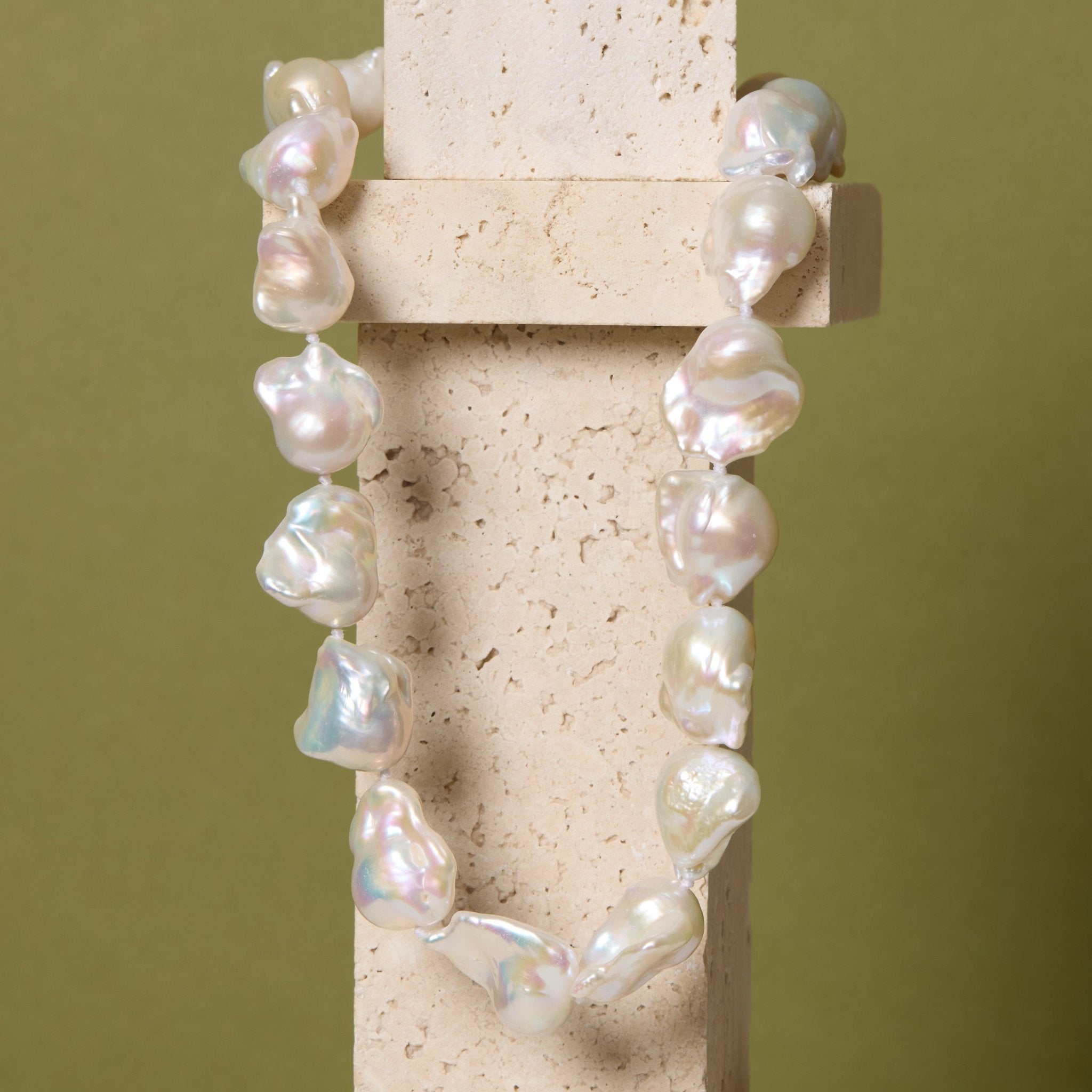 Baroque AAA Fresh Water Pearl Necklace - elliparr