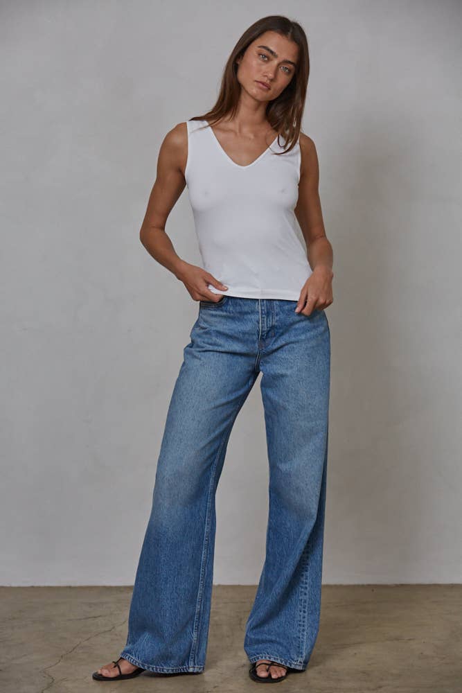 Seamless Reverse U - V Neck Tank - elliparr