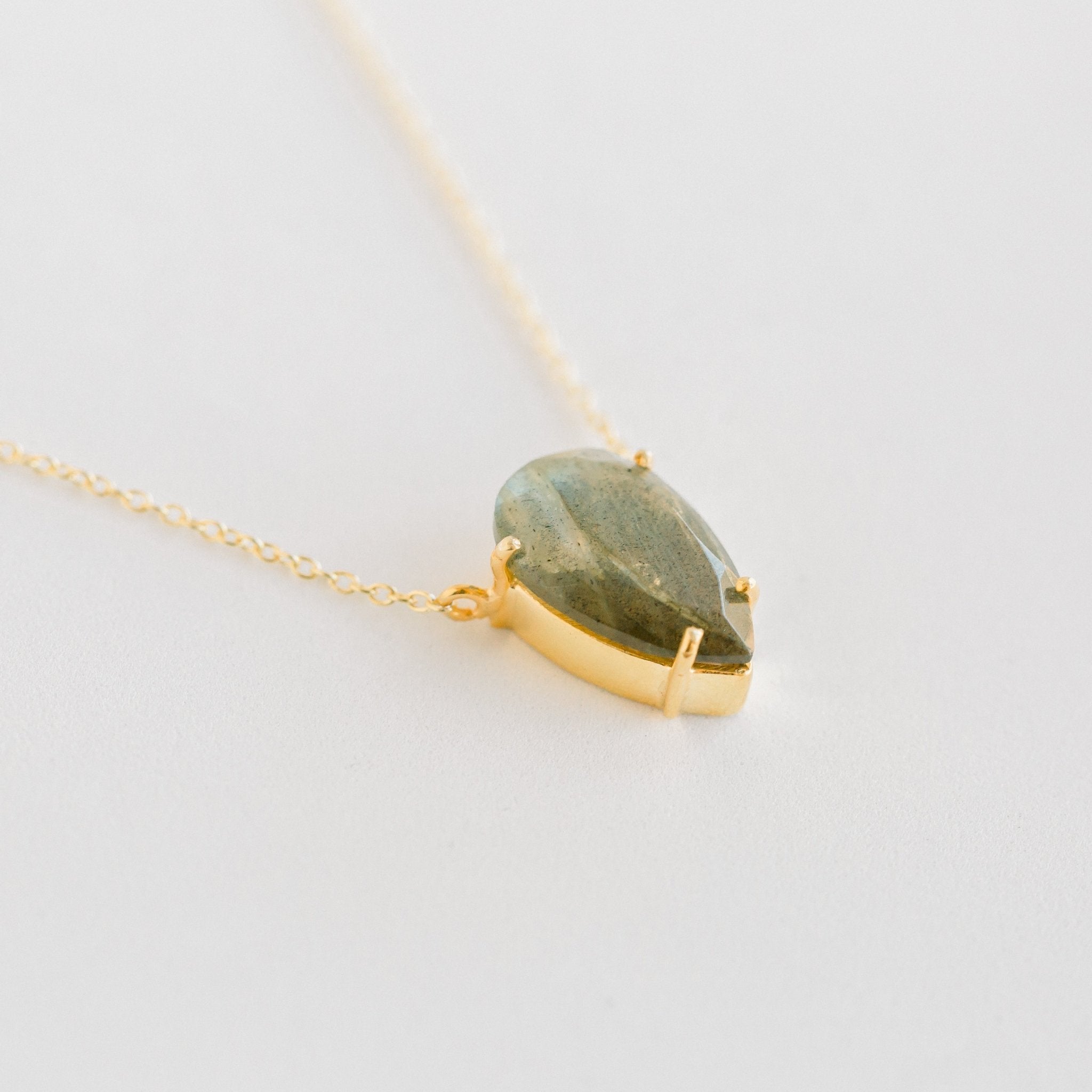 Blake Teardrop Necklace | Labradorite - elliparr