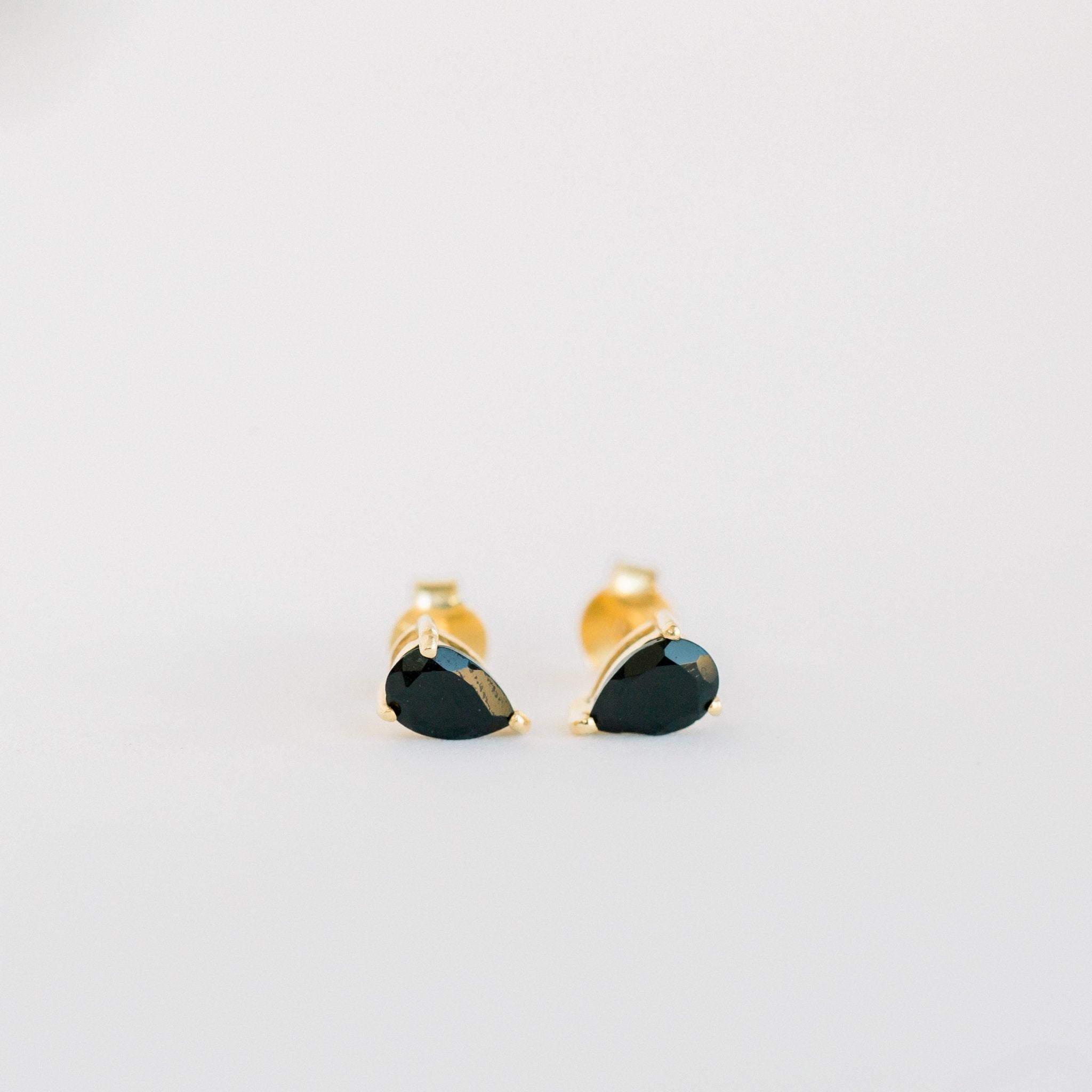 Deco Mini Teardrop Studs | Black Onyx - elliparr