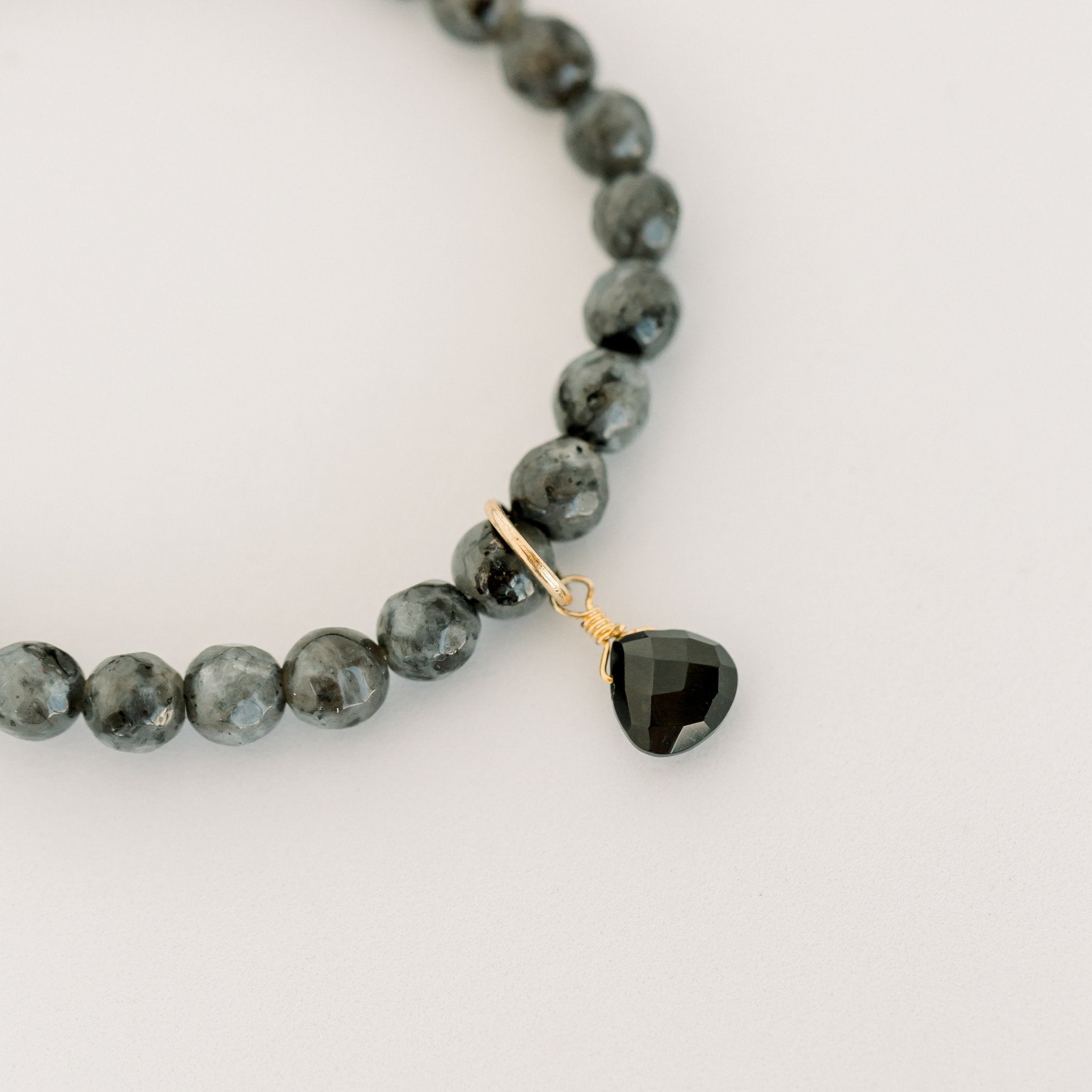 Royal Gemstone Beaded Bracelet | Black Labradorite - elliparr